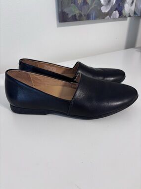 Dansko women’s black leather loafers size 39 (US size 9)
orthotic support shoes